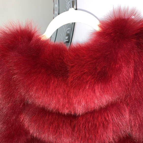 Red Wine Genuine Fox Fur Geometric Pelt Vest - Picture 6 of 13